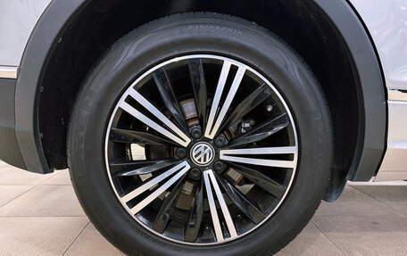 Volkswagen Tiguan II, 2018 год, 2 850 000 рублей, 23 фотография