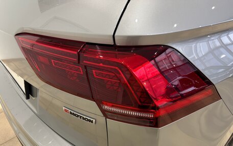 Volkswagen Tiguan II, 2018 год, 2 850 000 рублей, 25 фотография