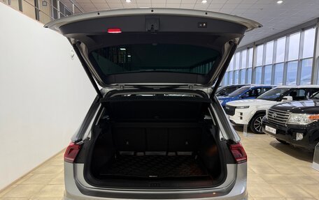 Volkswagen Tiguan II, 2018 год, 2 850 000 рублей, 29 фотография