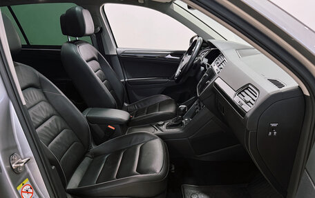 Volkswagen Tiguan II, 2018 год, 2 850 000 рублей, 32 фотография