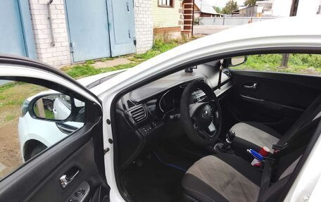 KIA Rio III рестайлинг, 2013 год, 600 000 рублей, 8 фотография