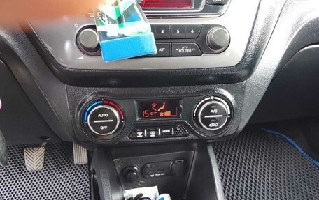 KIA Rio III рестайлинг, 2013 год, 600 000 рублей, 10 фотография