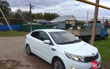 KIA Rio III рестайлинг, 2013 год, 600 000 рублей, 7 фотография