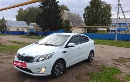 KIA Rio III рестайлинг, 2013 год, 600 000 рублей, 3 фотография