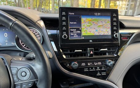 Toyota Camry, 2022 год, 3 950 000 рублей, 14 фотография