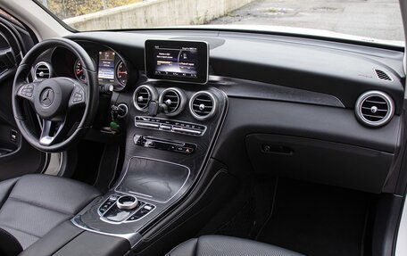 Mercedes-Benz GLC, 2017 год, 3 400 000 рублей, 10 фотография