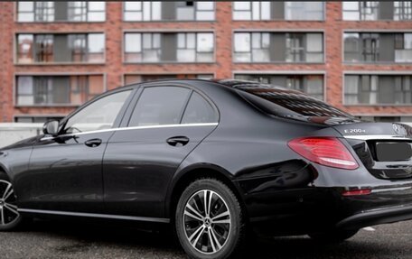 Mercedes-Benz E-Класс, 2018 год, 2 200 000 рублей, 5 фотография