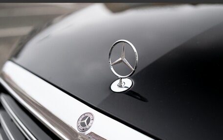 Mercedes-Benz E-Класс, 2018 год, 2 200 000 рублей, 19 фотография