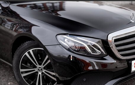 Mercedes-Benz E-Класс, 2018 год, 2 200 000 рублей, 20 фотография