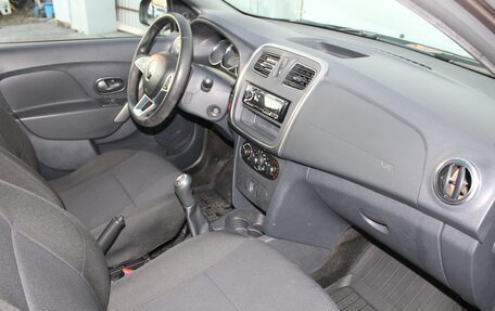 Renault Logan II, 2019 год, 835 000 рублей, 7 фотография