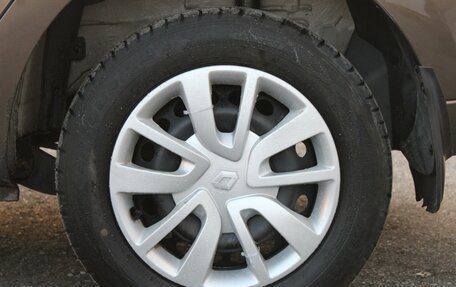 Renault Logan II, 2019 год, 835 000 рублей, 16 фотография