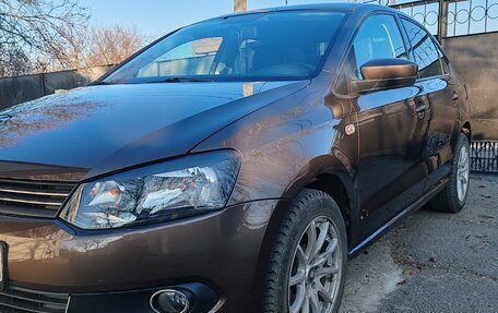 Volkswagen Polo VI (EU Market), 2015 год, 900 000 рублей, 1 фотография