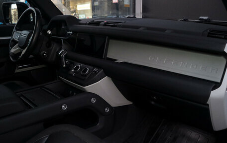 Land Rover Defender II, 2020 год, 4 980 000 рублей, 9 фотография