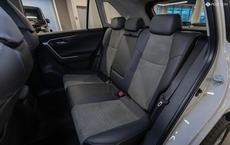 Toyota RAV4, 2025 год, 4 250 000 рублей, 13 фотография