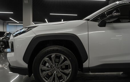 Toyota RAV4, 2025 год, 4 250 000 рублей, 24 фотография