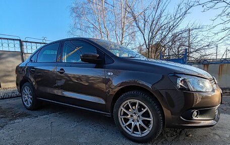 Volkswagen Polo VI (EU Market), 2015 год, 900 000 рублей, 3 фотография