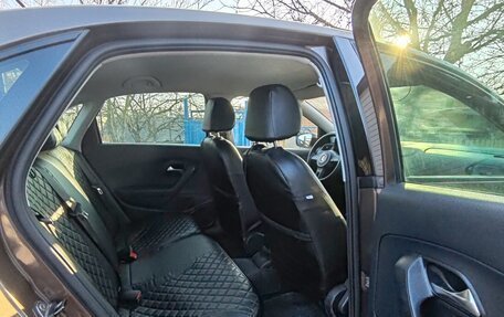 Volkswagen Polo VI (EU Market), 2015 год, 900 000 рублей, 8 фотография