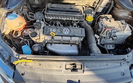 Volkswagen Polo VI (EU Market), 2015 год, 900 000 рублей, 17 фотография