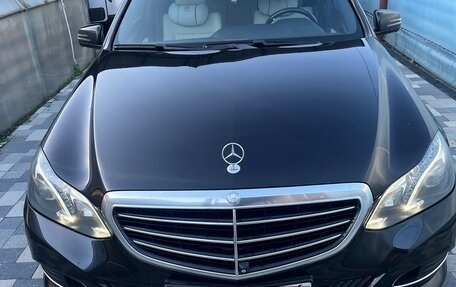 Mercedes-Benz E-Класс, 2015 год, 2 500 000 рублей, 1 фотография