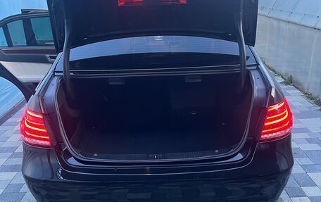 Mercedes-Benz E-Класс, 2015 год, 2 500 000 рублей, 6 фотография