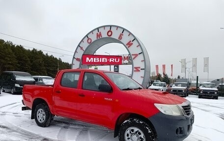 Toyota Hilux VII, 2012 год, 2 099 000 рублей, 1 фотография