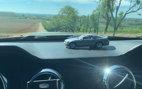 Ford Mustang VI рестайлинг, 2005 год, 2 200 000 рублей, 9 фотография