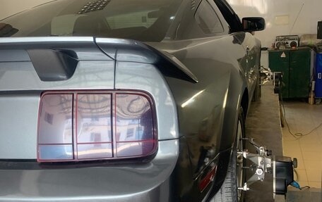 Ford Mustang VI рестайлинг, 2005 год, 2 200 000 рублей, 5 фотография