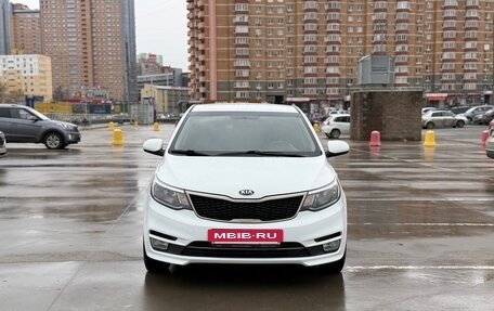 KIA Rio III рестайлинг, 2016 год, 860 000 рублей, 3 фотография