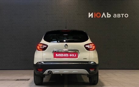 Renault Kaptur I рестайлинг, 2018 год, 1 790 000 рублей, 6 фотография
