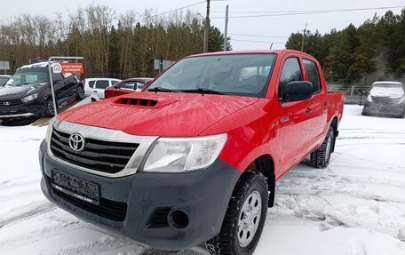 Toyota Hilux VII, 2012 год, 2 099 000 рублей, 3 фотография