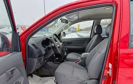 Toyota Hilux VII, 2012 год, 2 099 000 рублей, 10 фотография