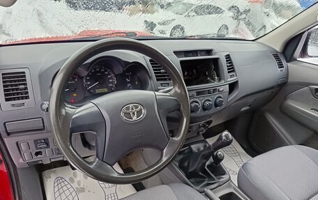 Toyota Hilux VII, 2012 год, 2 099 000 рублей, 16 фотография