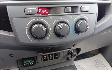 Toyota Hilux VII, 2012 год, 2 099 000 рублей, 18 фотография