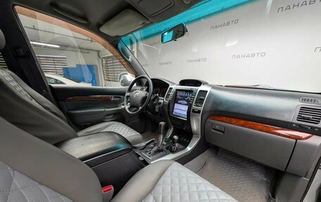 Toyota Land Cruiser Prado 120 рестайлинг, 2005 год, 1 357 000 рублей, 12 фотография