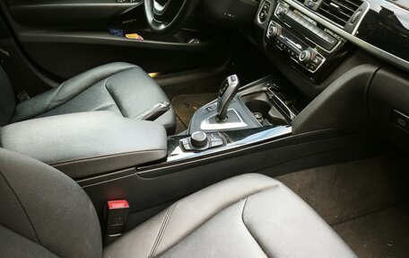 BMW 3 серия, 2017 год, 2 800 000 рублей, 14 фотография