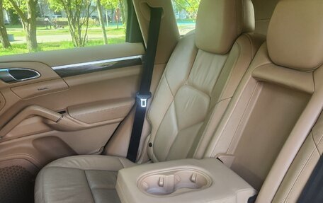 Porsche Cayenne III, 2010 год, 2 150 000 рублей, 13 фотография