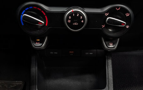 KIA Rio IV, 2021 год, 980 000 рублей, 20 фотография