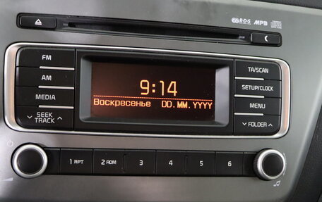 KIA Rio III рестайлинг, 2016 год, 899 990 рублей, 17 фотография