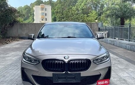 BMW 1 серия, 2021 год, 1 950 005 рублей, 2 фотография