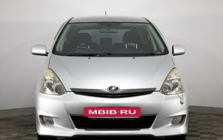 Toyota Wish II, 2005 год, 899 000 рублей, 2 фотография