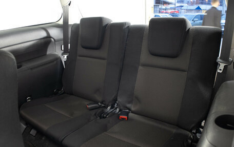 Toyota Wish II, 2005 год, 899 000 рублей, 19 фотография