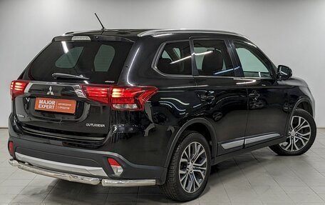 Mitsubishi Outlander III рестайлинг 3, 2016 год, 1 750 000 рублей, 5 фотография