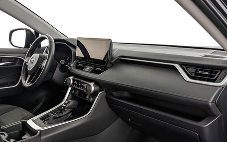 Toyota RAV4, 2023 год, 3 995 000 рублей, 13 фотография