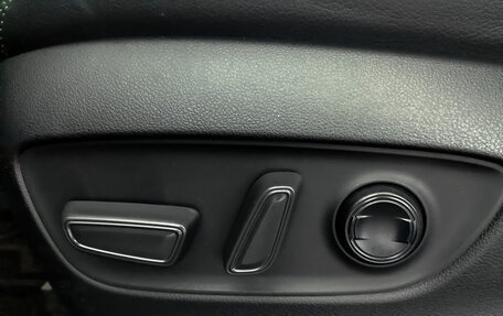 Toyota RAV4, 2023 год, 3 995 000 рублей, 27 фотография