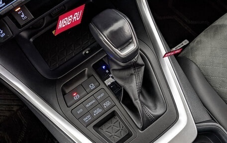 Toyota RAV4, 2023 год, 3 995 000 рублей, 21 фотография