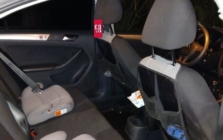 Volkswagen Jetta VI, 2015 год, 950 000 рублей, 10 фотография