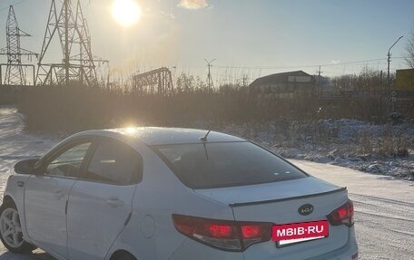 KIA Rio III рестайлинг, 2015 год, 999 999 рублей, 11 фотография