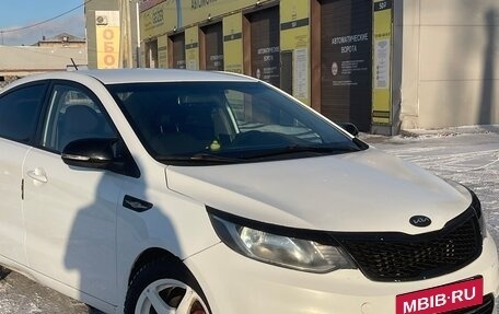 KIA Rio III рестайлинг, 2015 год, 999 999 рублей, 7 фотография