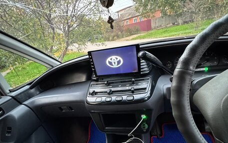 Toyota Estima III рестайлинг -2, 1993 год, 365 000 рублей, 17 фотография