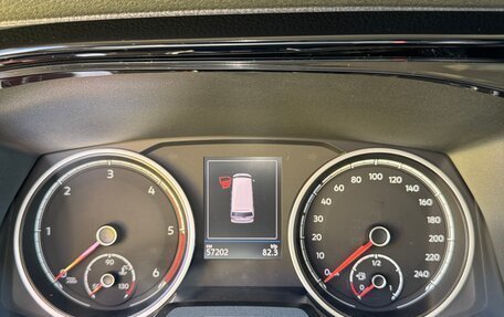 Volkswagen Multivan T6 рестайлинг, 2021 год, 6 530 000 рублей, 13 фотография